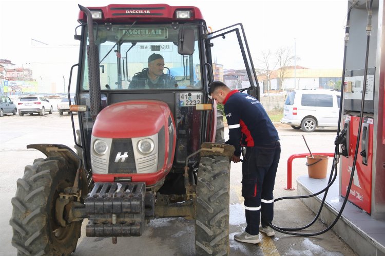 Kocaeli'de depoyu dolduran çiftçi tarlanın yolunu tutuyor