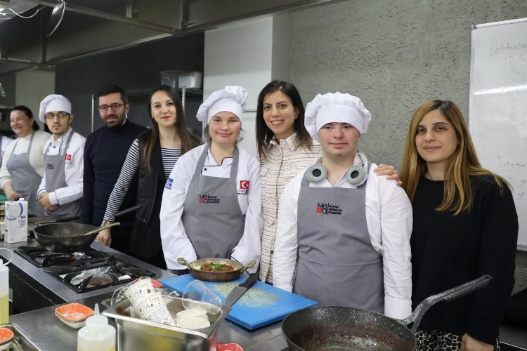 Kocaeli'de engelsiz şeflerden özel lezzet