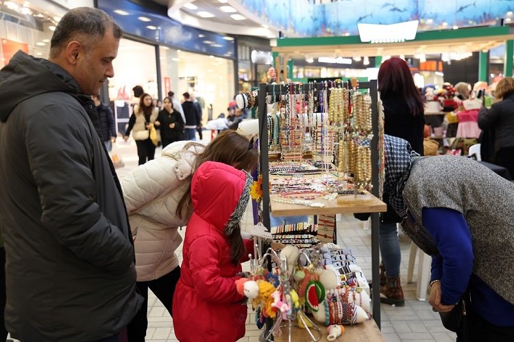 Kocaeli'de kadın emeği ürünler alıcıyla buluşuyor