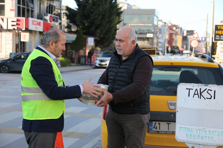 Kocaeli'de taksiciler Ramazan’da unutmadı