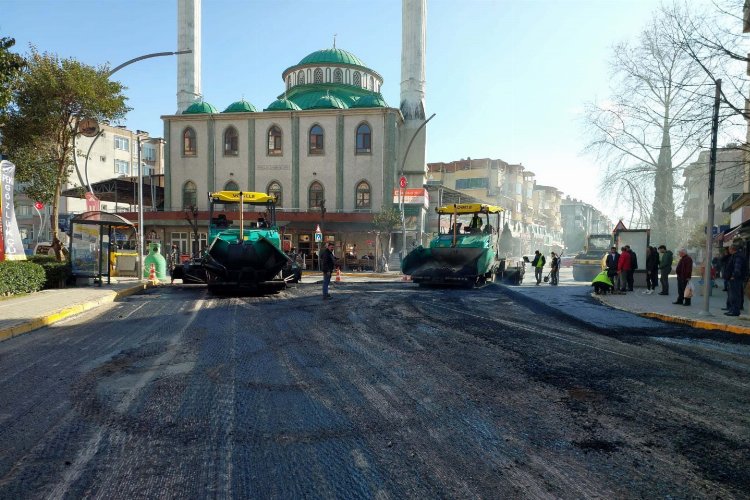 Kocaeli'de üstyapı çalışmaları sürüyor