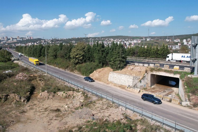 Kocaeli Stadyumu yolunda trafik düzenlemesi