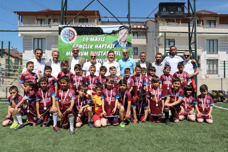 Kocaeli İzmit'te geleceğin futbol yıldızları bir arada