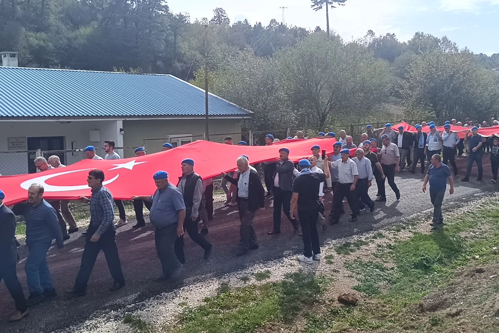 Komandolar Bilecikli şehit ailesini unutmadı