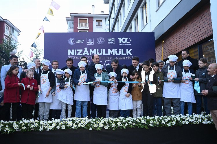 Konya'da Bakan Tekin'den eğitime çifte açılış