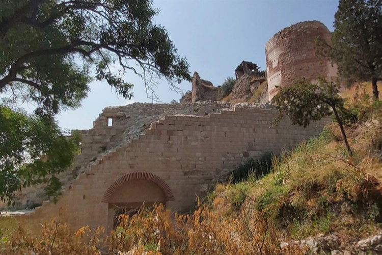 Kütahya Kalesi'nde restorasyon tamamlandı