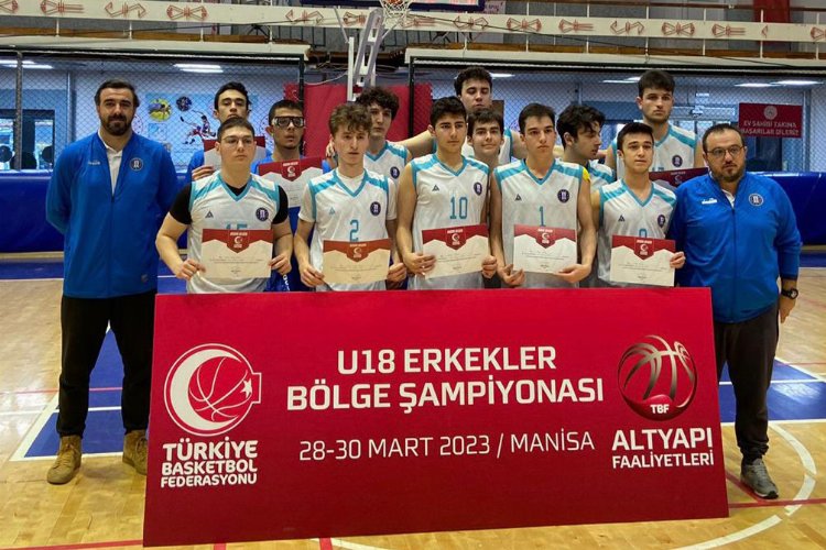 Kütahyalı basketbolcular Türkiye ikincisi oldu