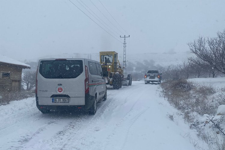 Malatya'da 21 mahallede kar küreme seferberliği