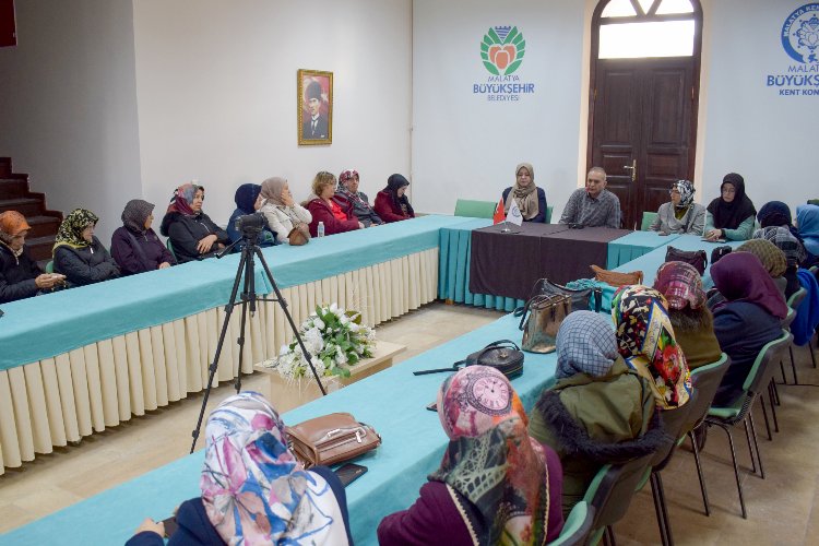 Malatya'da 'deprem ve sonrası' konuşuldu