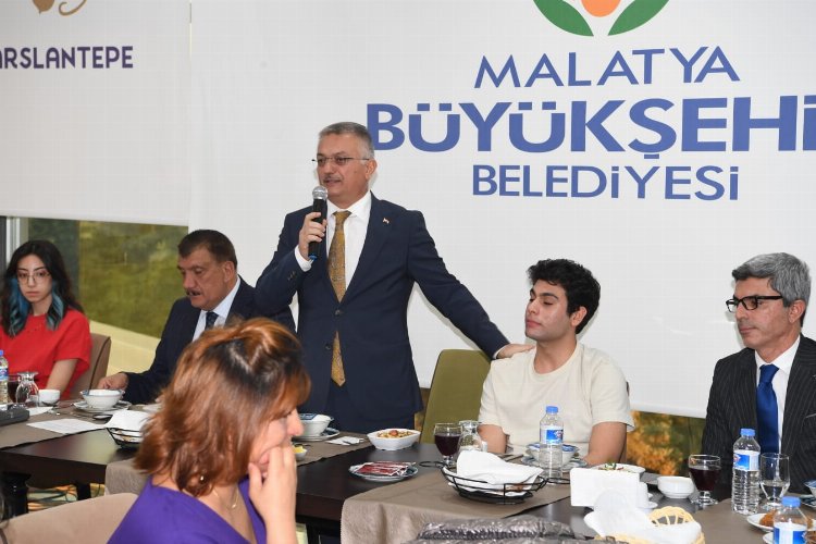 Malatya'da ilk 1000'e giren öğrencilerle buluşuldu