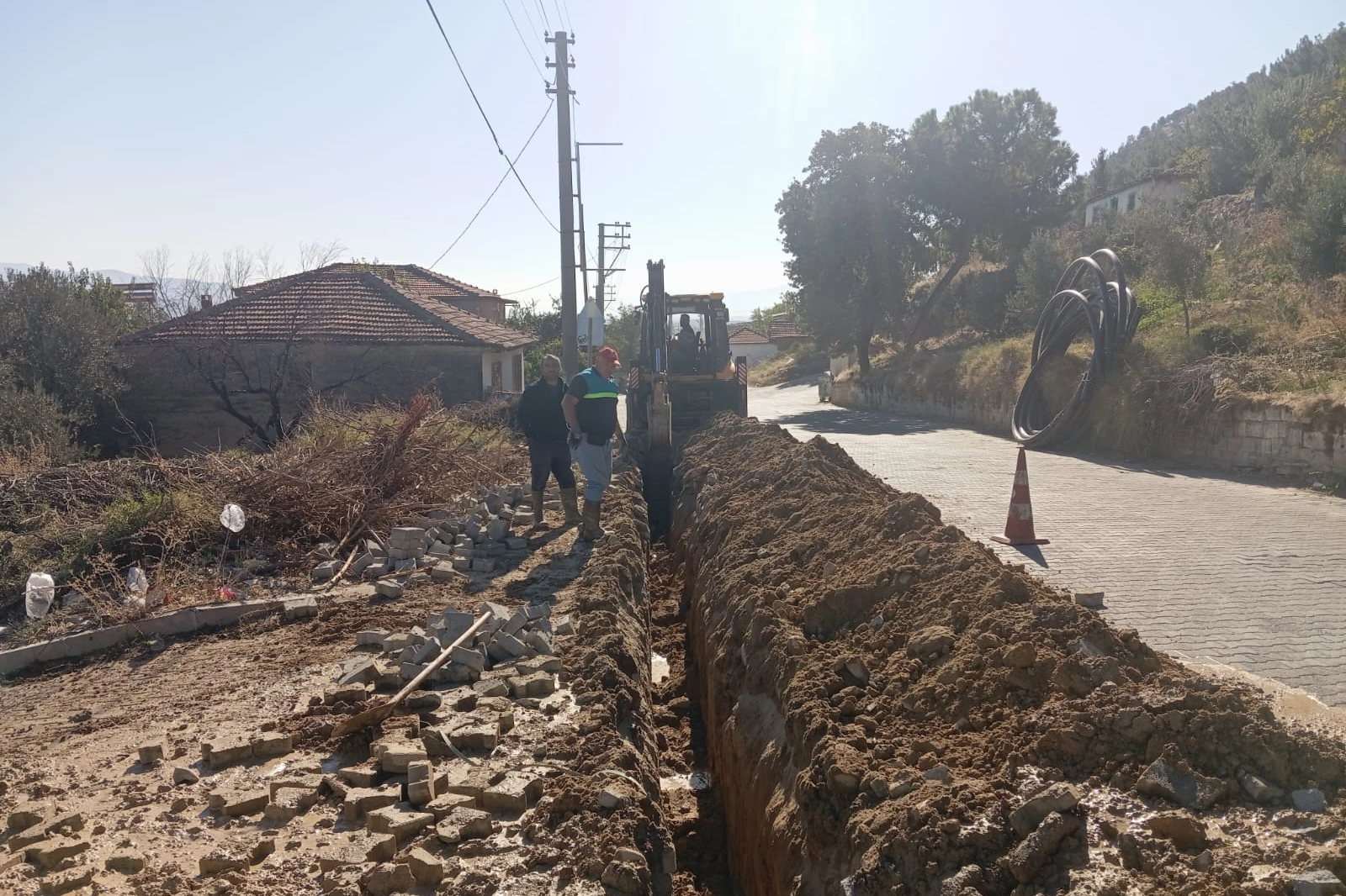 Manisa'da bir bölgeye daha sağlıklı ve kesintisiz içme suyu hattı