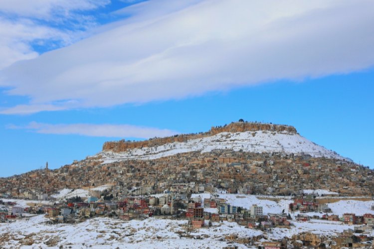 Mardin’de kar sürprizi