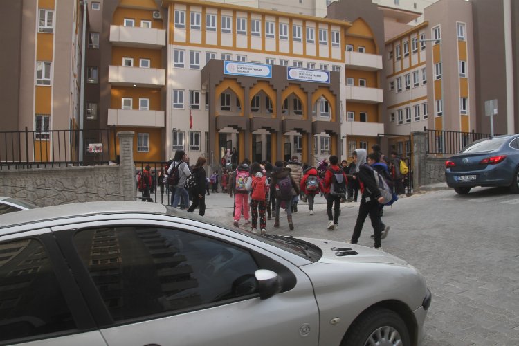 Mardin'de öğrenci ve öğretmenlerin can güvenliği tehlikede