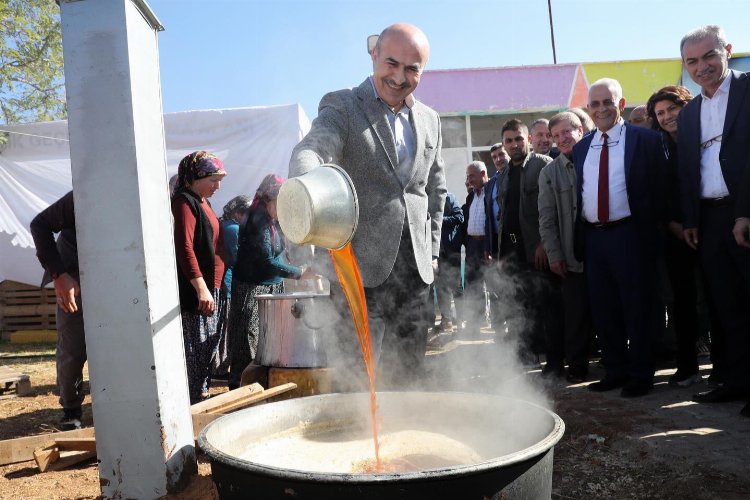 Mardin Valisi Bağ Bozumu Kültür ve Sanat Festivali'nde