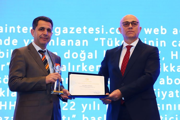 Mehmet Çetinkaya'ya 'geleneksel' üçüncü ödül