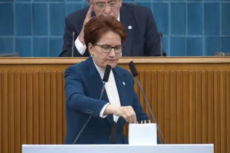 Meral Akşener kürsüdeki kurşunları yere attı! Söz istedi!