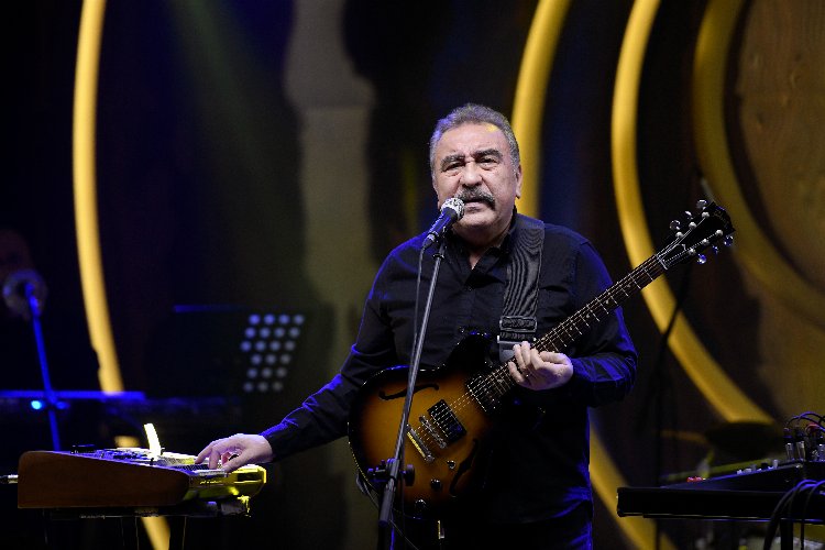 Ümit Besen ve Pamela'dan içleri ısıtan performans