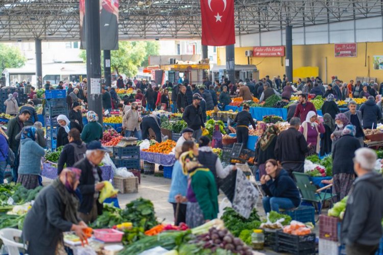 Muğla Milas'ta kışlık sebzeler tezgaha çıktı