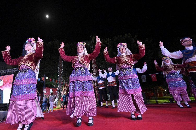 Muratpaşa'da festivale muhteşem gala