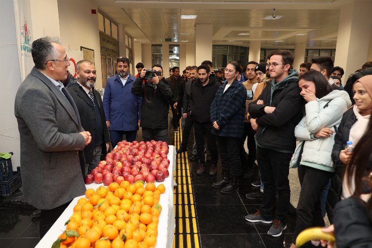 NEVÜ öğrencilerine belediyeden ikram