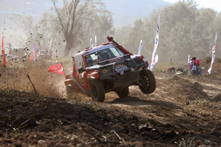 Off Road'da adrenalin tavan yaptı