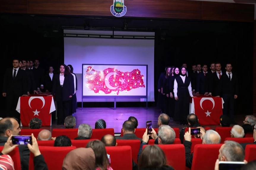 Öğretmenler Günü Bursa İnegöl'de de törenlerle kutlandı