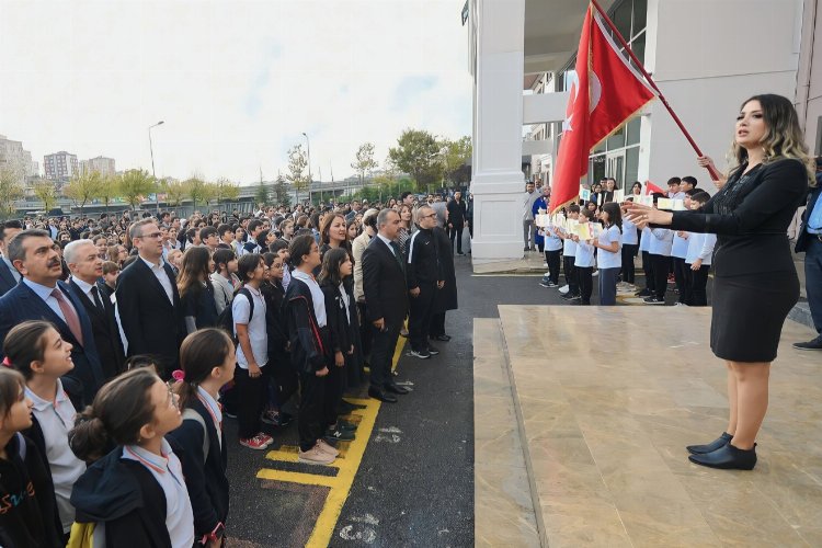 Okullarda bugün Filistin için saygı duruşunda bulunulacak