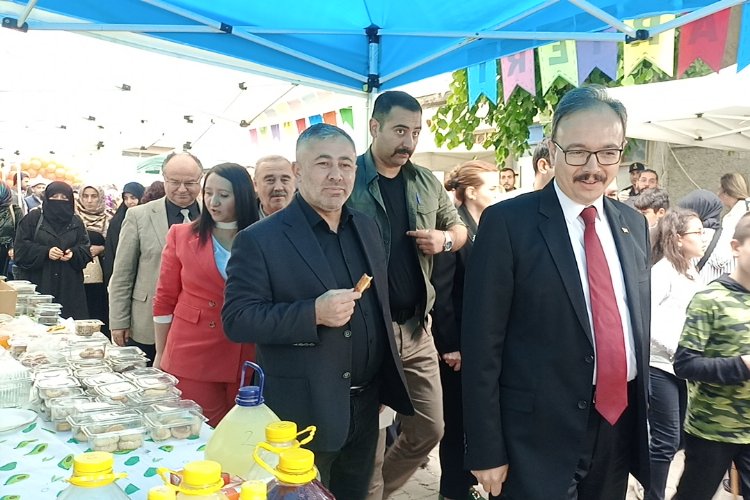 Pazaryeri'nden afet bölgesine 367 bin liralık kermes bağışı