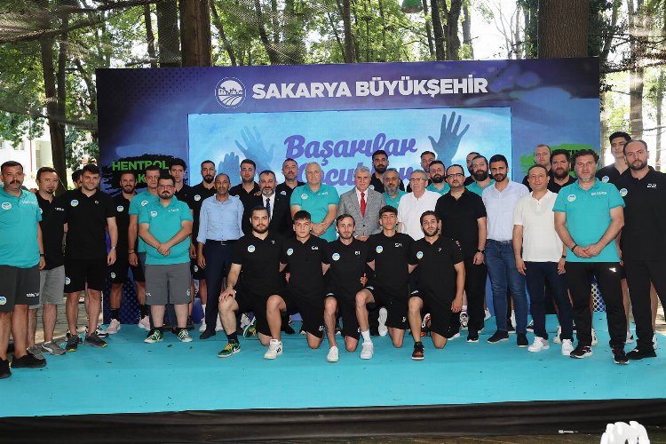 Sakarya, Avrupa ve Süper Lig’de fırtına gibi esecek