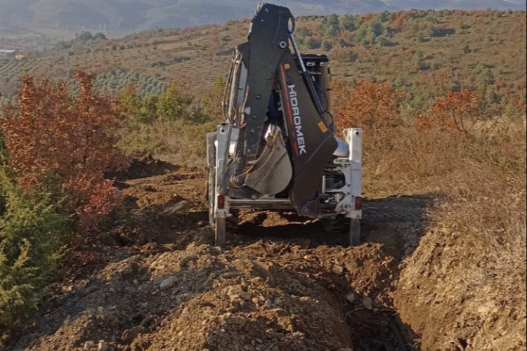 Sakarya Burhaniye Mahallesi'nde içme suyu hattı çalışması