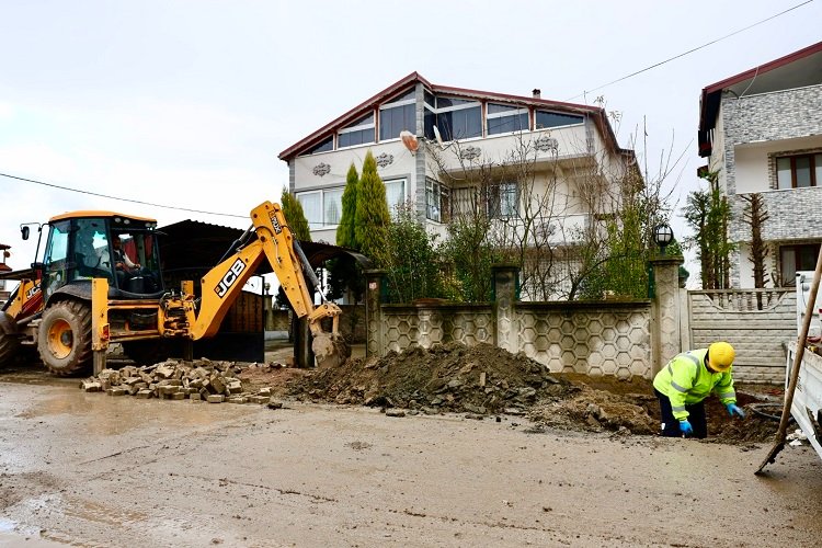 Sakarya'da altyapı ağı genişlemeye devam ediyor