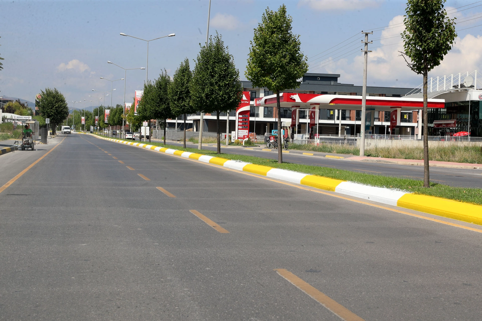 Sakarya'da şehrin merkezindeki iki noktaya renkli dokunuş