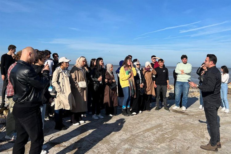 Sakarya'da üniversiteli öğrenciler şehrin güzelliklerini keşfetti