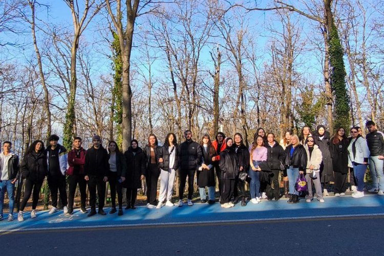 Sakarya'nın gezi programına SUBÜ öğrencileri konuk oldu