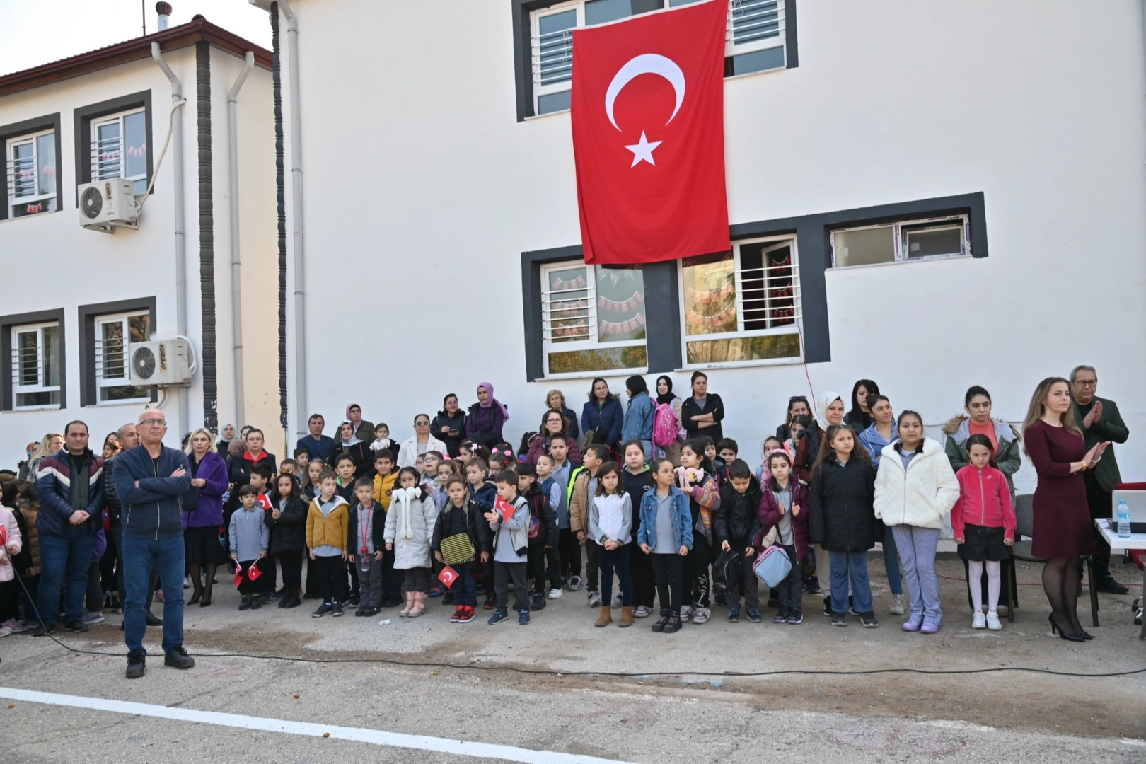 Şehit polis memurunun ismi, Manisa'daki ilkokulda yaşatılacak