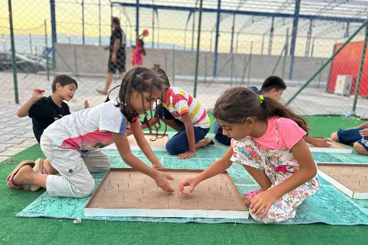 Sokak Oyunları Bursa'dan Hatay'a taşındı... Afetin izleri oyunla silindi