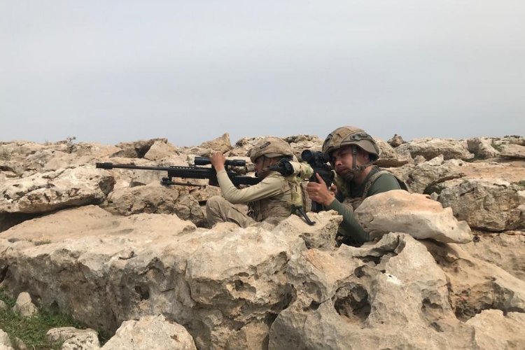 Şırnak'taki operasyonda ele geçirilen yaşam malzemelerine imha