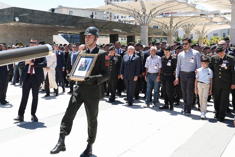 Tank Okul Komutanı Tuğgeneral Kaya'ya son görev