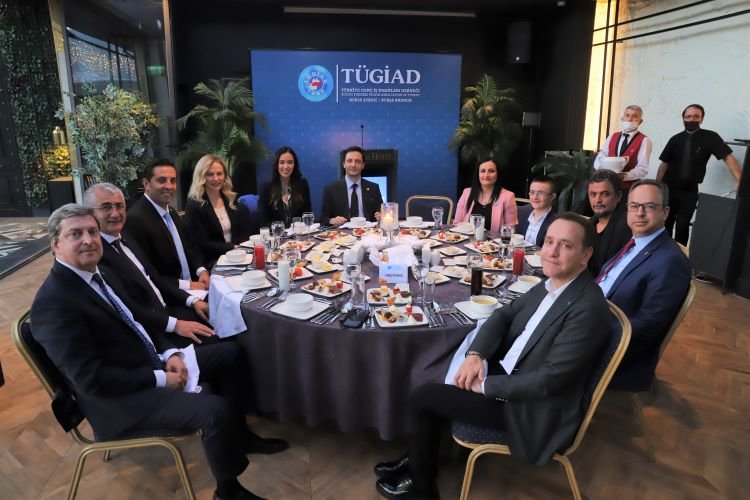 TÜGİAD Bursa'dan 'Down Kardeşliği Derneği' yararına iftar programı