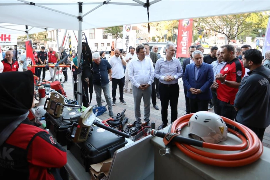 17 Ağustos'un yıl dönümünde Bursa İnegöl deprem gerçeğini hatırlattı