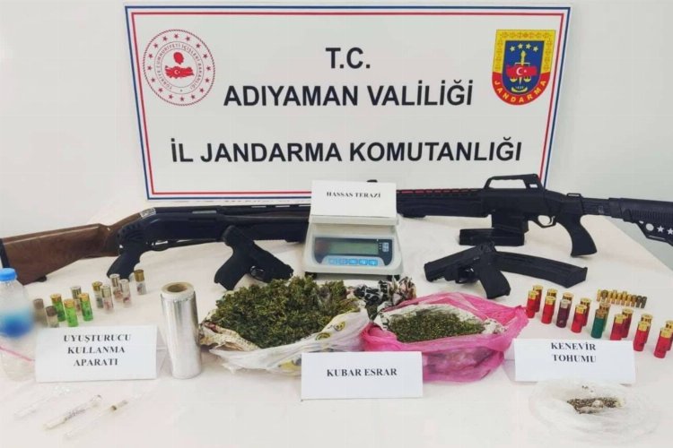 Adıyaman'da iki adrese uyuşturucu operasyonu: 2 gözaltı