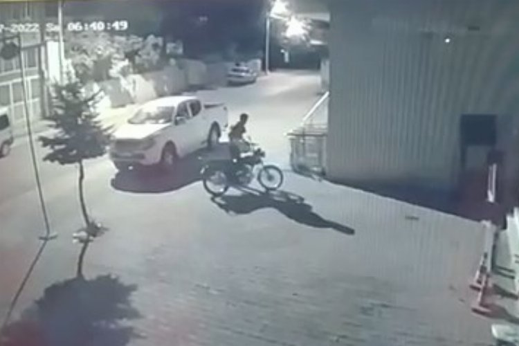 Adıyaman'da motosiklet hırsızlığı kameralara takıldı