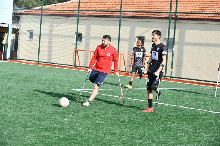 Ankara'da ampute futbola tam destek