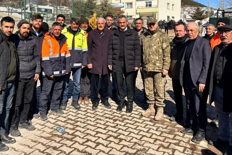 Bakan Özer'den Adıyaman'da eğitime yakın mercek