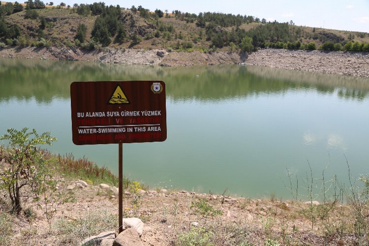 Bayramınız zehir olmasın! Gölde yüzmek isteyenlere uyarı