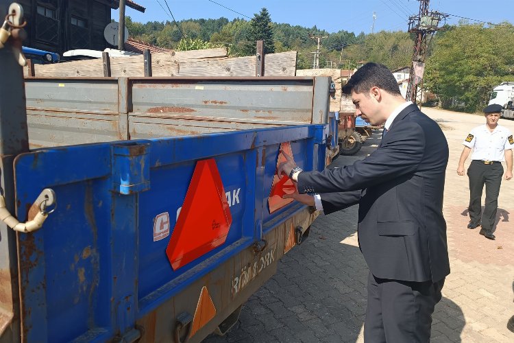 Bilecik Jandarması'ndan reflektör uyarısı