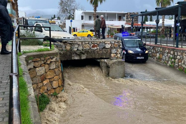 Bodrum'da yılın ilk gününde ekipler sahadaydı