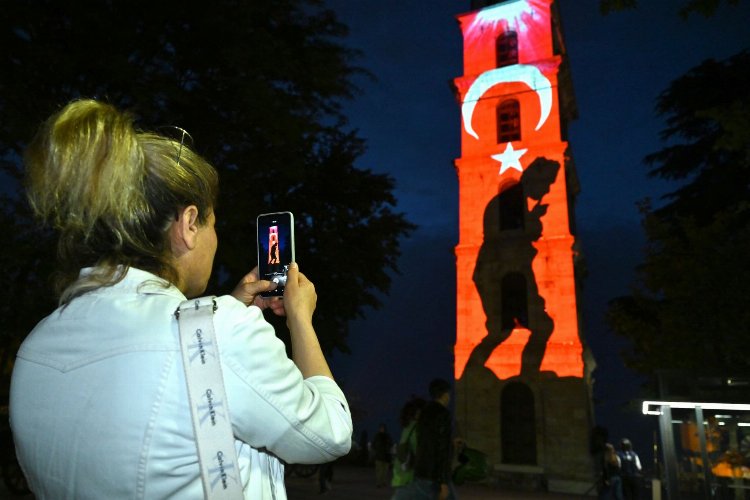 Bursa coşkuyu ruhuna uygun kutladı