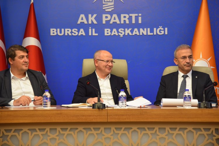 Bursa'da AK Parti'nin teşkilat istişareleri sürüyor