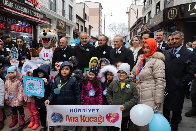 Bursa'da Barış için su yürüyüşü